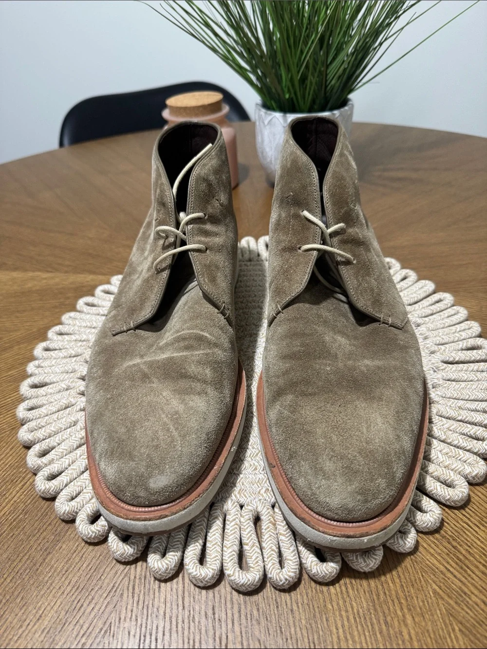 Allen Edmonds mens 12 tan suede leather Brooklyn light chukka boot EUC